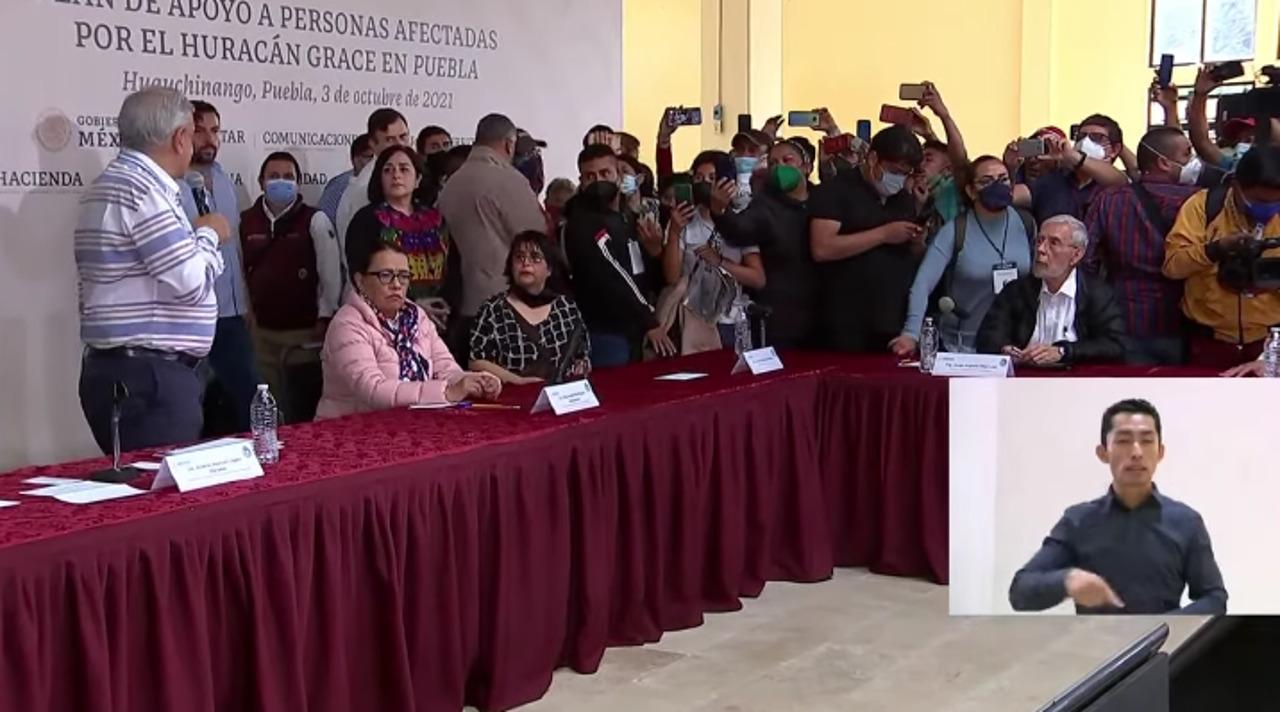 Damnificados dan portazo en evento de AMLO en Puebla