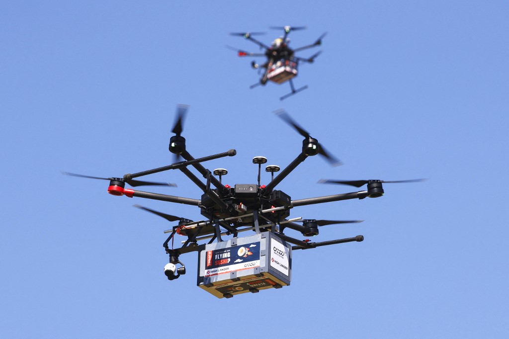 ¿Sushi y cerveza desde el cielo? Israel afina entregas a domicilio con drones