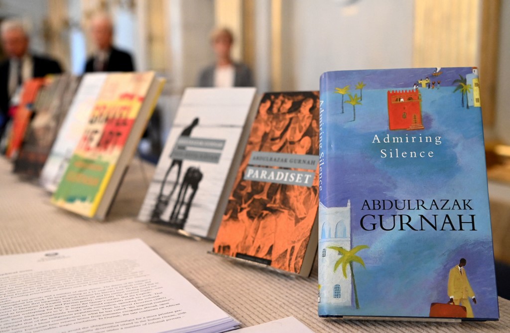 ¿Dónde y cómo puedo leer los libros de Abdulrazak Gurnah, premio Nobel de Literatura?