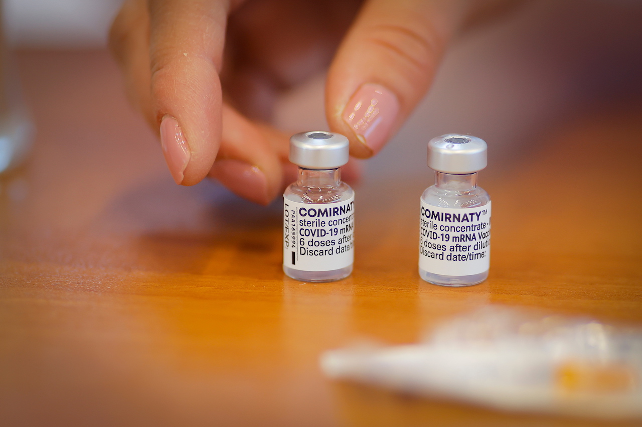 Austria restringe movilidad de no vacunados contra Covid-19