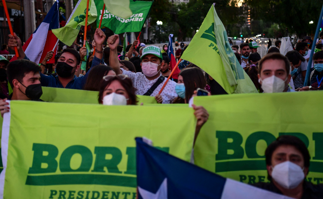 La presidencial de Chile va a segunda vuelta: se perfila entre la ultraderecha y la izquierda