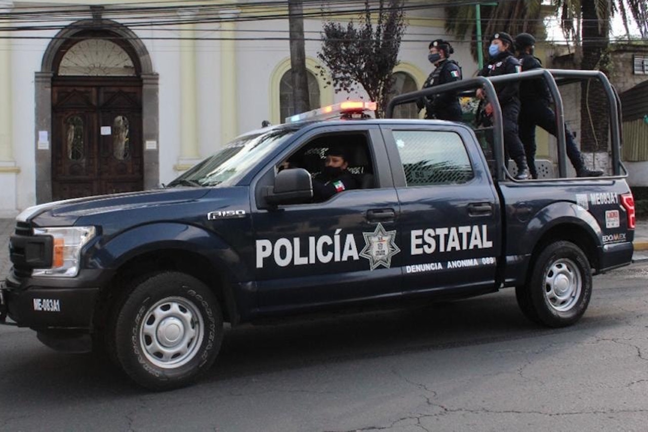 Dos policías mueren durante emboscada en Texcaltitlán, Edomex