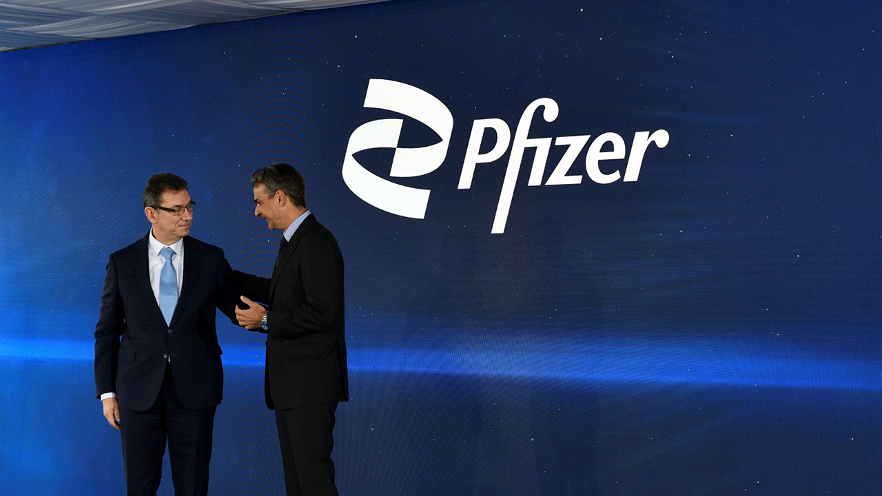Pfizer recibe ganancias millonarias por vacuna contra el Covid-19