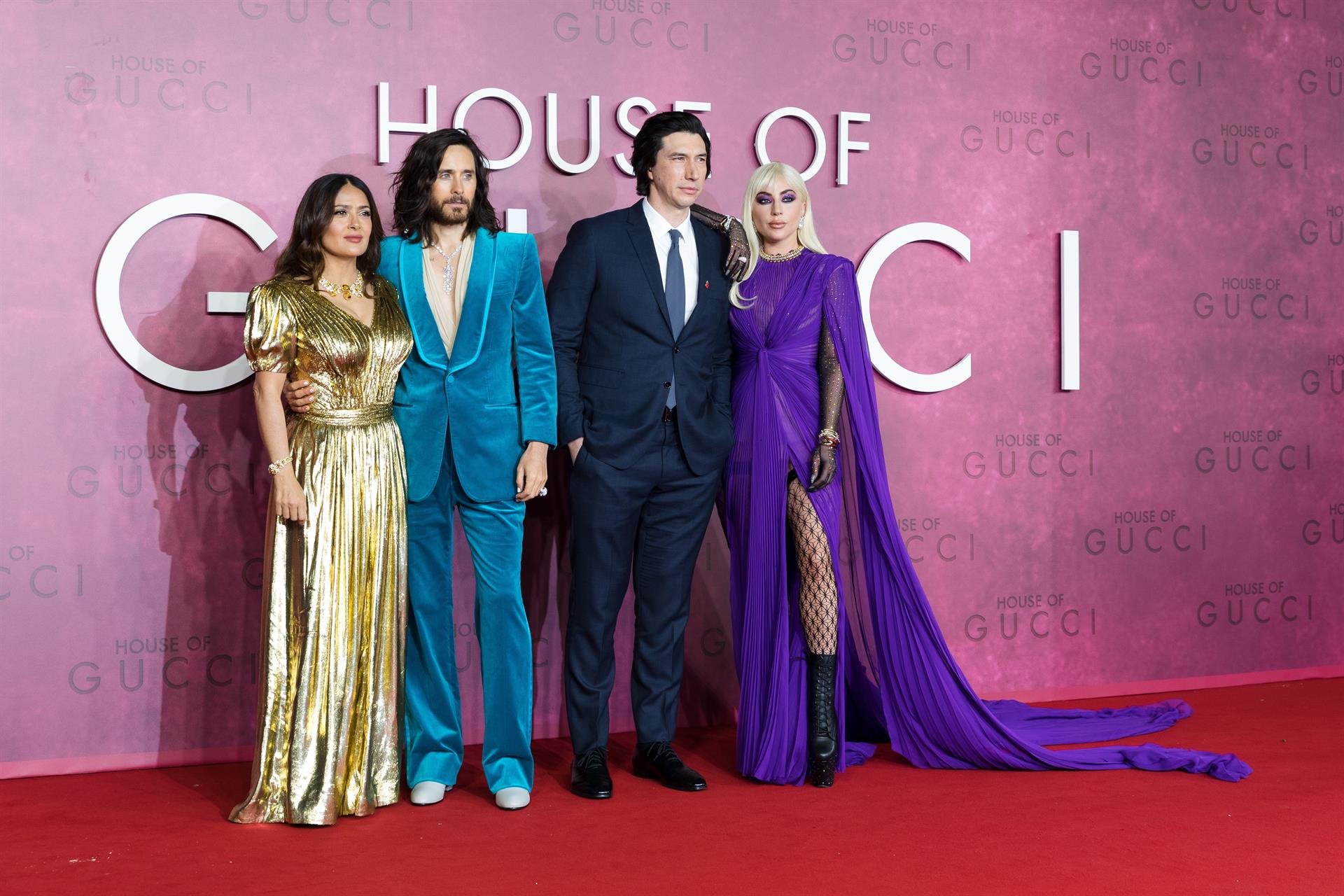 Salma Hayek y Lady Gaga se llevan la premier de ‘House of Gucci’