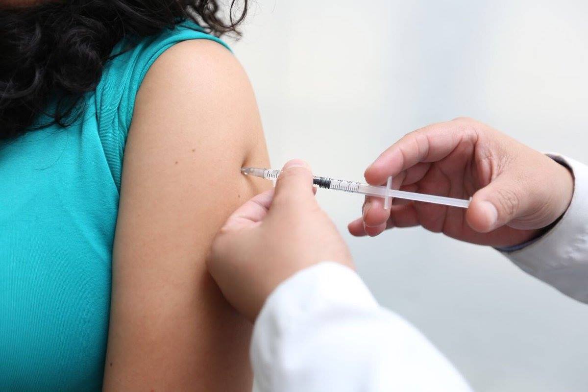 Inicia nueva jornada de vacuna para rezagados en CDMX: horarios y sedes