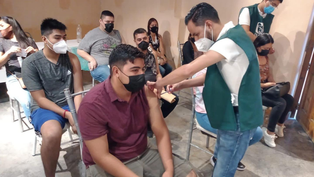¡Atención, rezagados de Nuevo León! Habrá vacunación en 7 municipios
