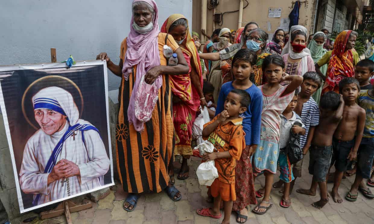 La India prohíbe que la organización benéfica de la Madre Teresa reciba fondos del extranjero