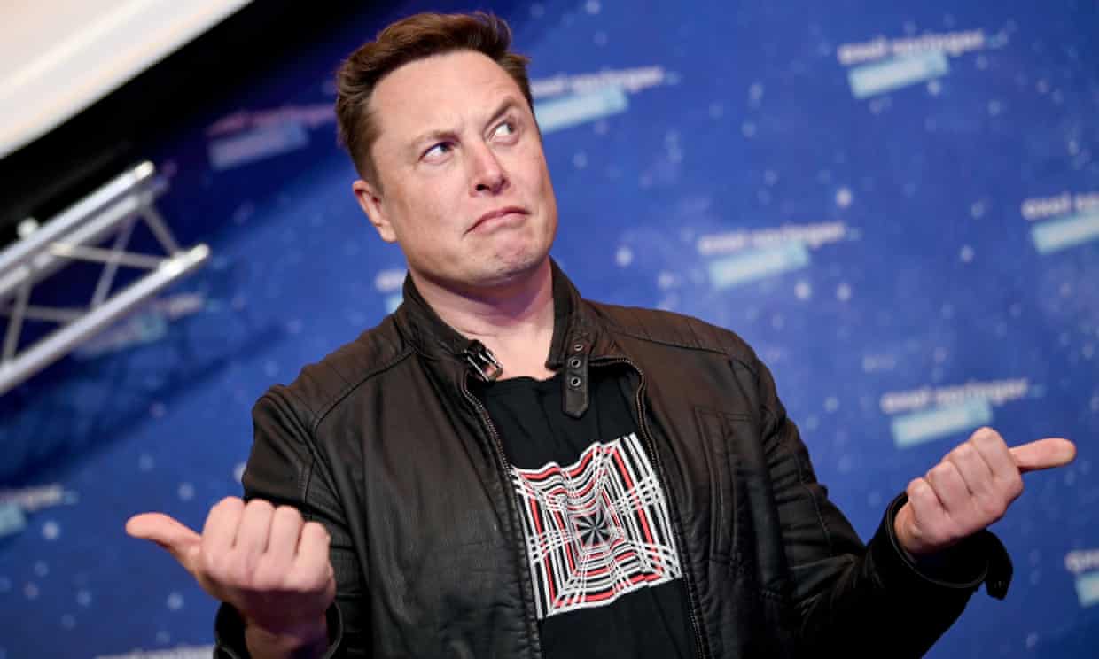 Elon Musk rechaza las crecientes críticas de que sus satélites acaparan el espacio