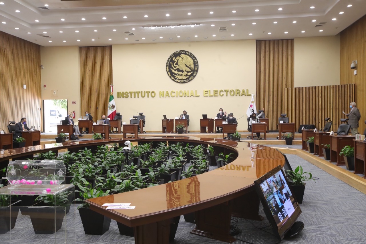 El INE califica de ‘intimidación’ denuncia del presidente de la Cámara de Diputados por revocación de mandato