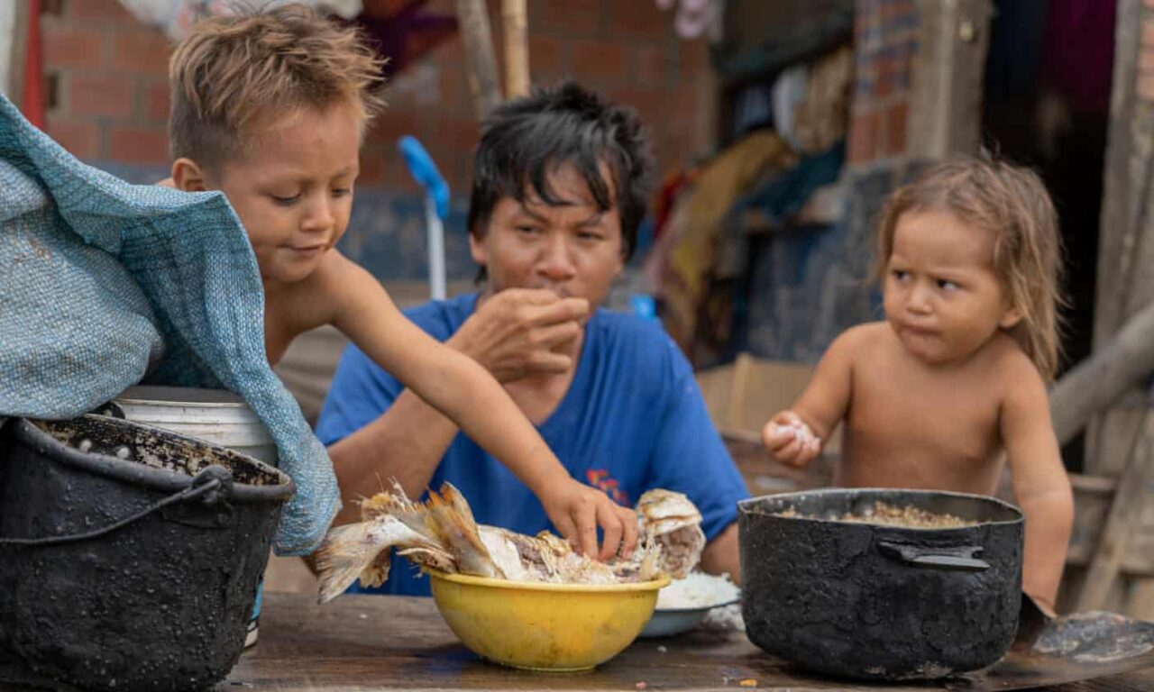 ‘Los bebés de aquí nacen enfermos’: ¿las minas de oro de Bolivia están envenenando a sus indígenas?