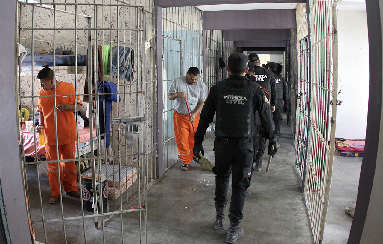 Insuficiencia de guardias, autogobierno y nulas sanciones desatan violencia en cárceles