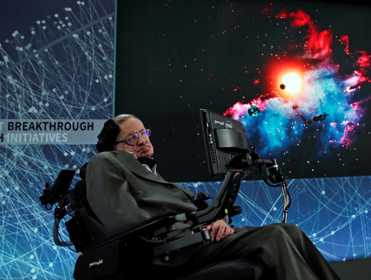 Estas son las principales teorías científicas de Stephen Hawking