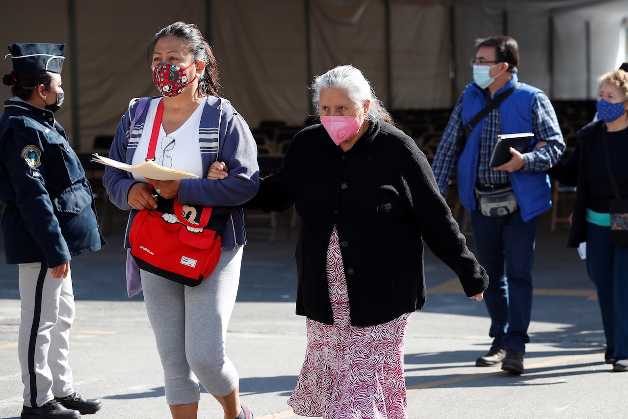 El repunte continúa: México suma 25,821 contagios y se acerca a las 300 mil muertes
