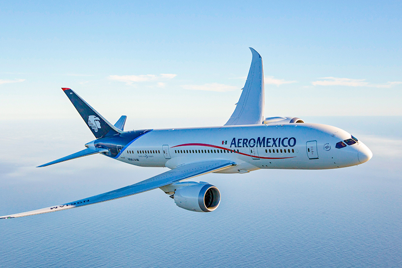 Covid-19 aprieta a Aeroméxico: 83 pilotos contagiados y 18 vuelos cancelados
