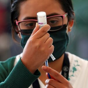 Ixtapaluca aplica la vacuna covid a los de 50 a 59 años: fechas y sedes para el refuerzo