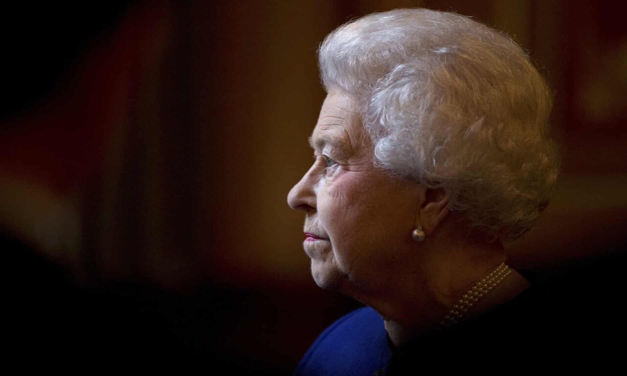 ‘Tiempo de reflexión’: la reina Isabel II se prepara para el primer Día de la Adhesión sin Felipe