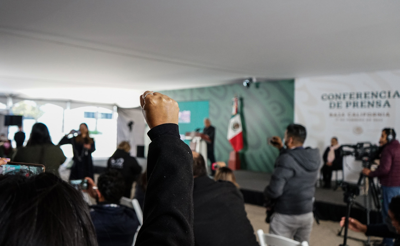Reporteros protestan en Tijuana ante AMLO  por el asesinato de periodistas