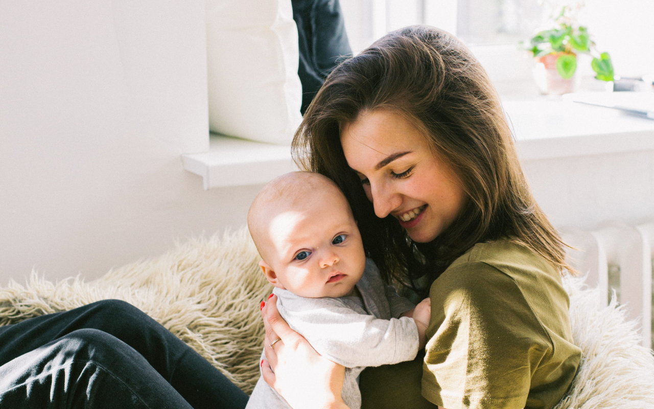 Mamás Millennial crían hijos fuertes y felices