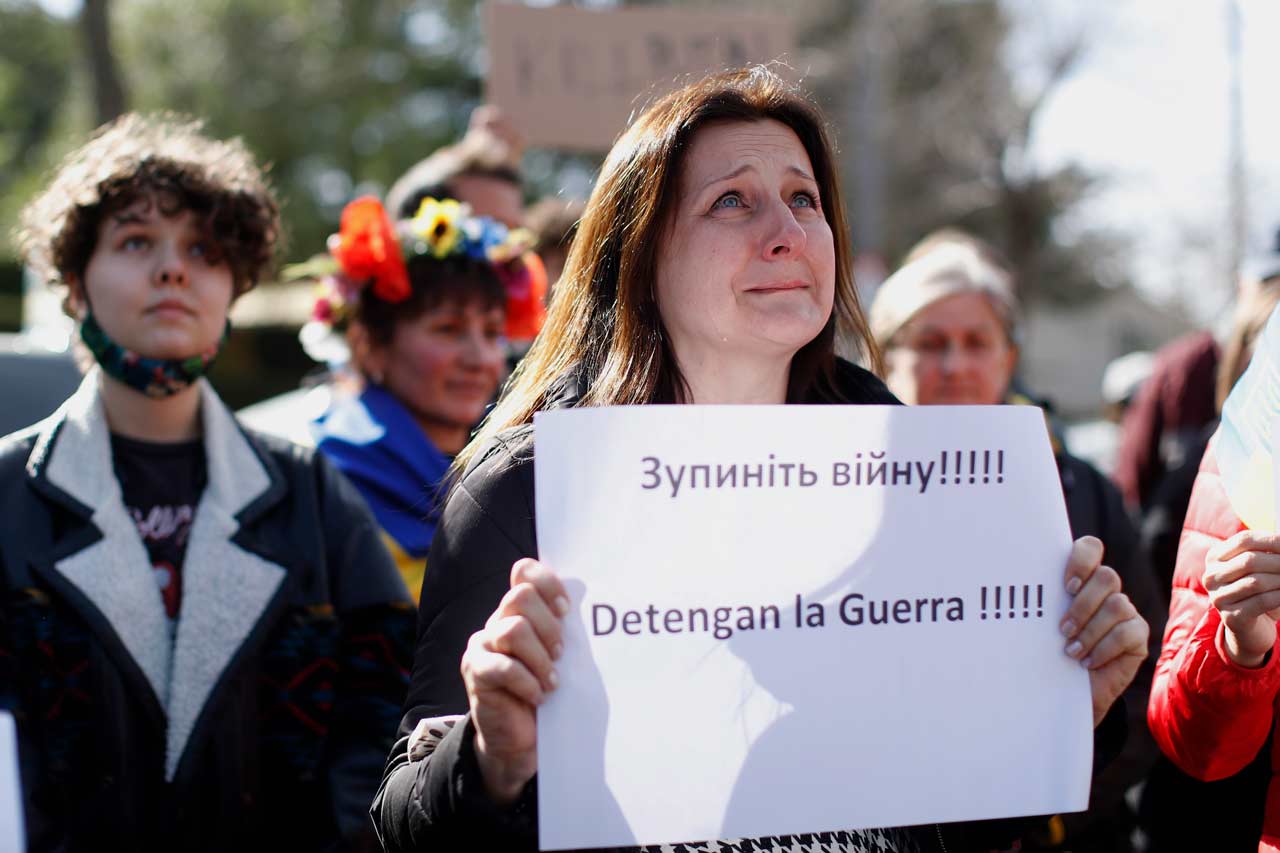 Fotos: Las protestas por la invasión de Rusia a Ucrania se extienden por todo el mundo