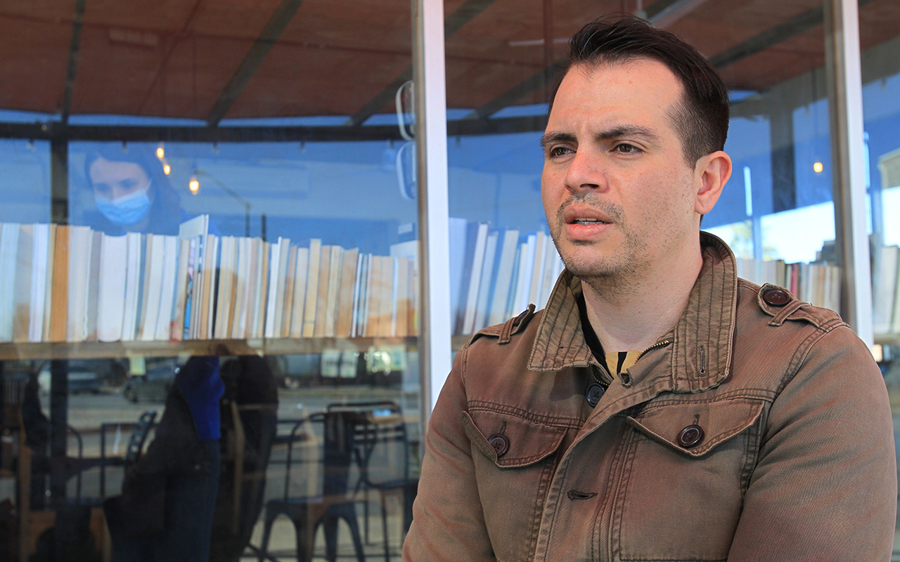 La historia del músico mexicano que huyó de los bombardeos en Ucrania para llegar a Ciudad Juárez