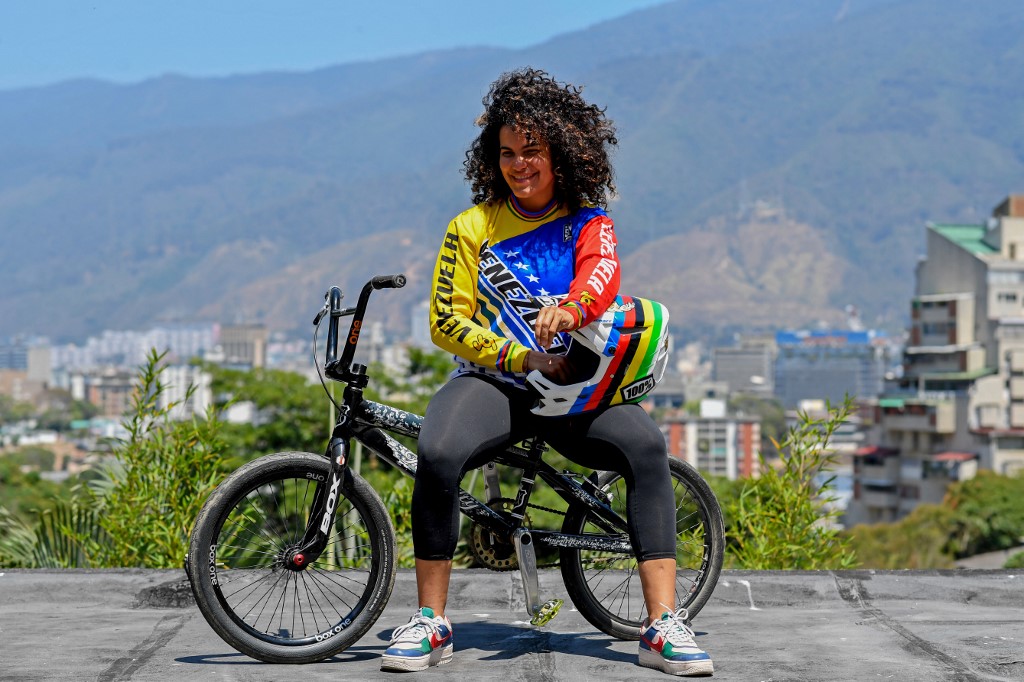 Stefany Hernández, medallista olímpica, denuncia agresión homofóbica en restaurante en Venezuela