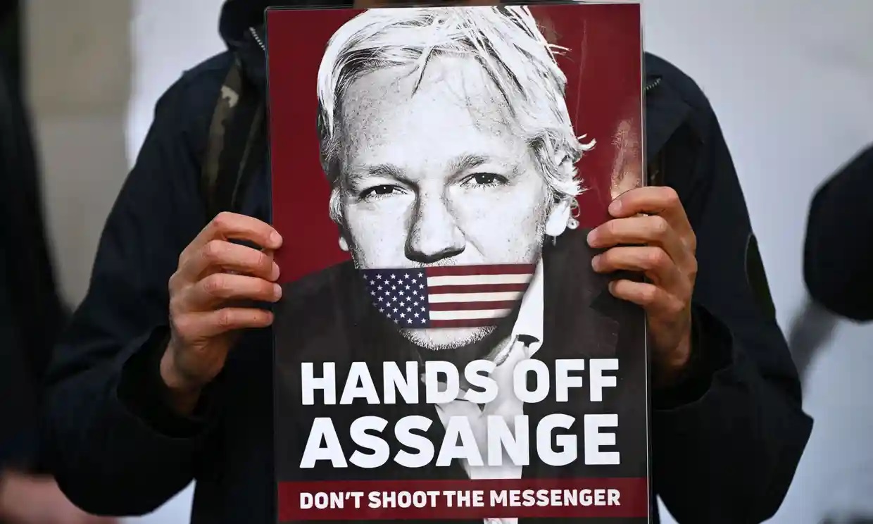 Un tribunal británico aprueba la extradición de Julian Assange a EU
