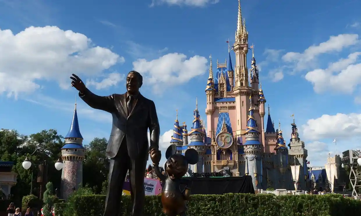 Disney perderá su estatus fiscal especial por oponerse al proyecto de ley ‘no digas gay’ de Florida