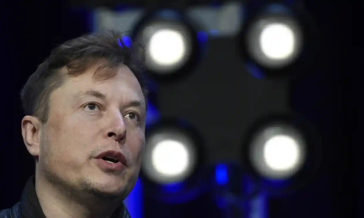 Elon Musk dice que Twitter debe ser ‘neutral’ ante la ola de usuarios de izquierda que dejan la plataforma