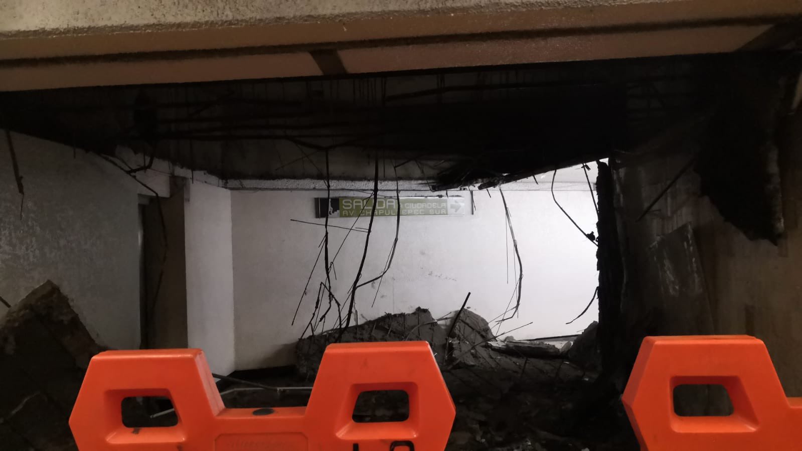 Cae plafón falso en la estación Balderas del Metro en la CDMX