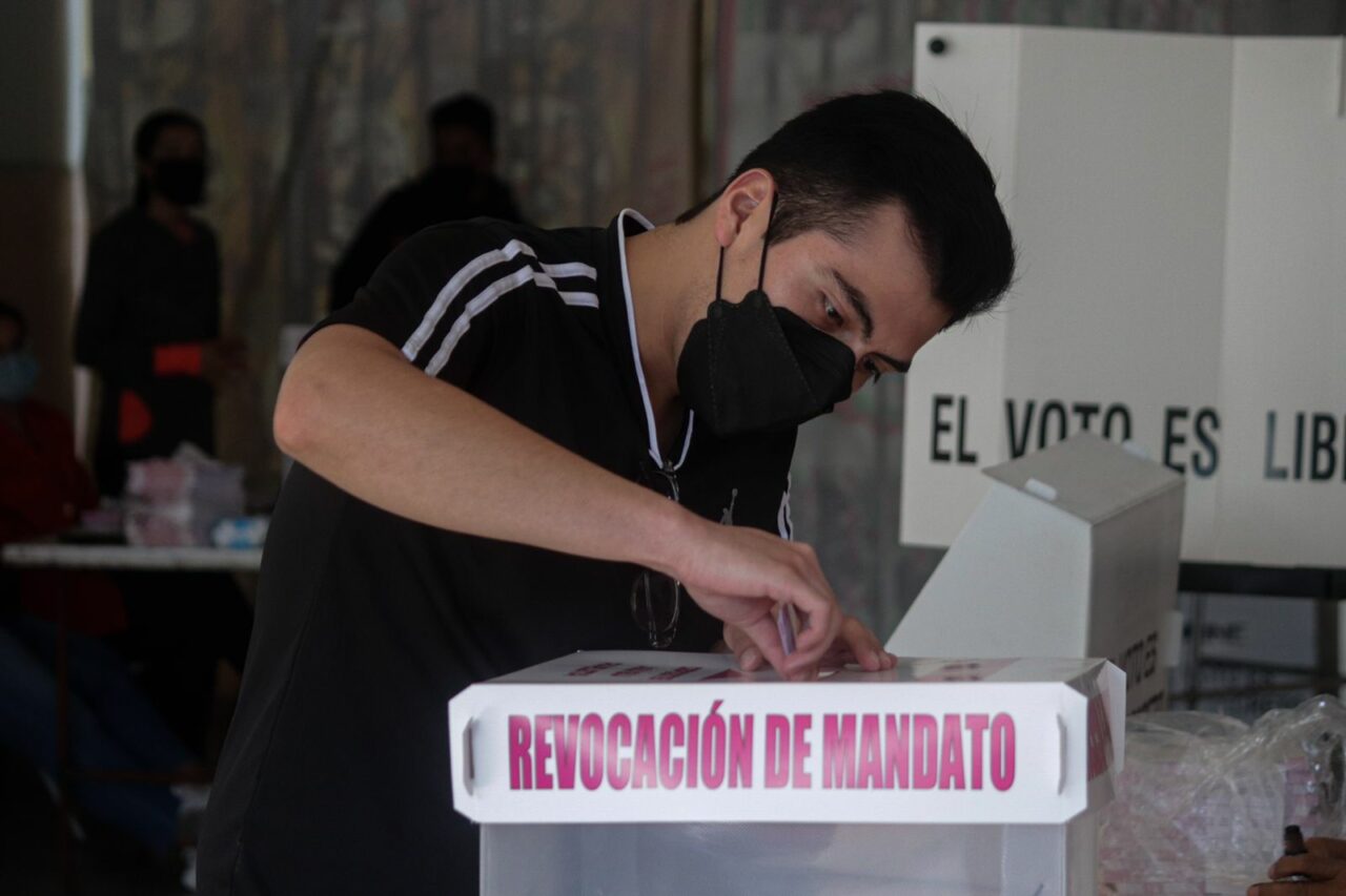 Sinaloa aprueba contar con la revocación de mandato del gobernador