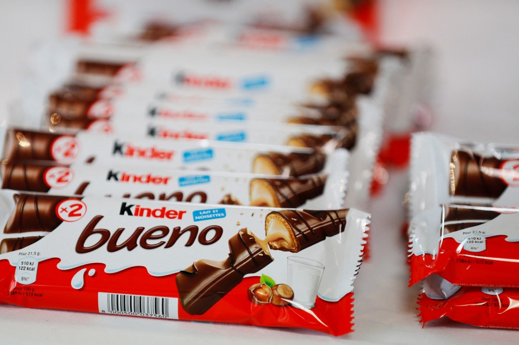 Suspenden fábrica de Ferrero en Bélgica por chocolates Kinder contaminados de salmonela