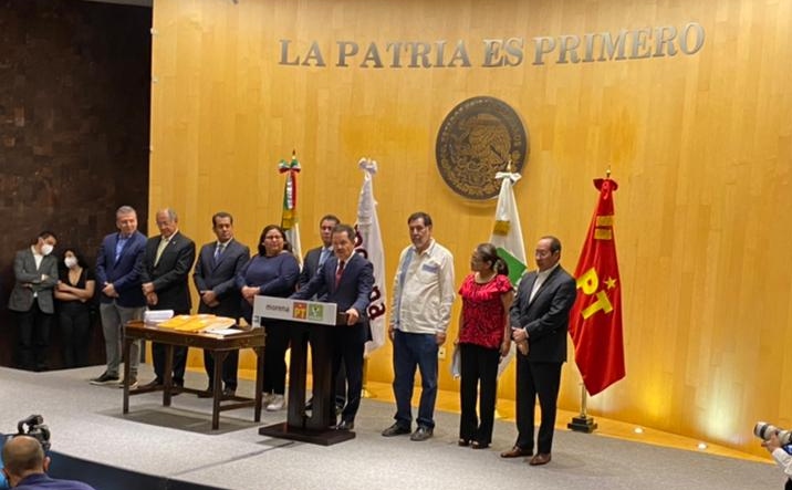 Morena acepta nueve de 12 puntos de la oposición en reforma eléctrica