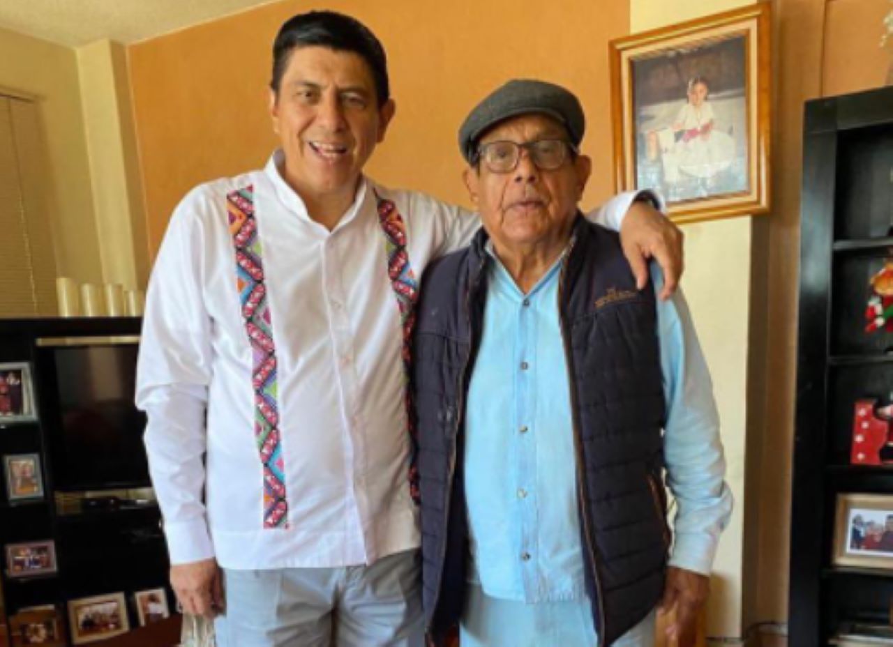 Salomón Jara suspende actividades de campaña por la muerte de su papá
