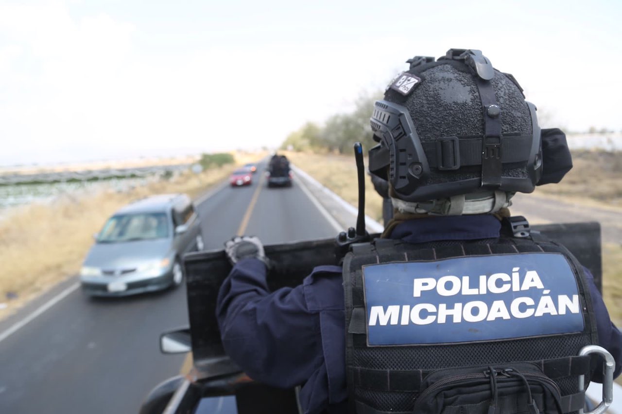Violencia en Michoacán: Policía estatal halla ocho cuerpos tras dos ataques
