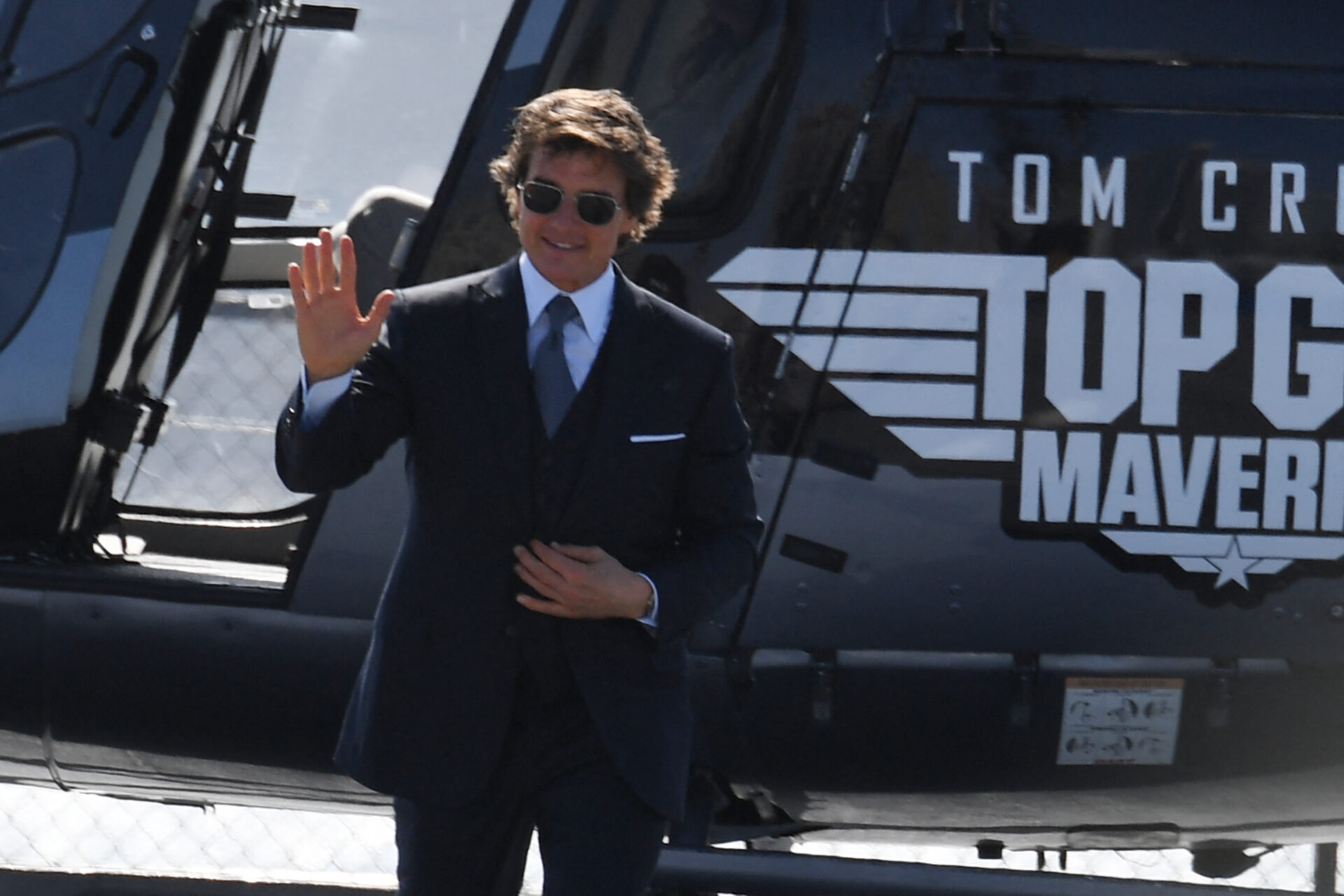 más Personalmente Pulido Tom Cruise retoma los lentes de Maverick 36 años después