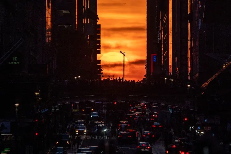 En imágenes: Nueva York celebra el primer Manhattanhenge de 2022