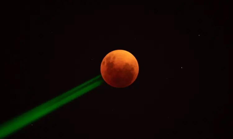 En imágenes: Superluna de flores y de sangre, el espectacular eclipse lunar