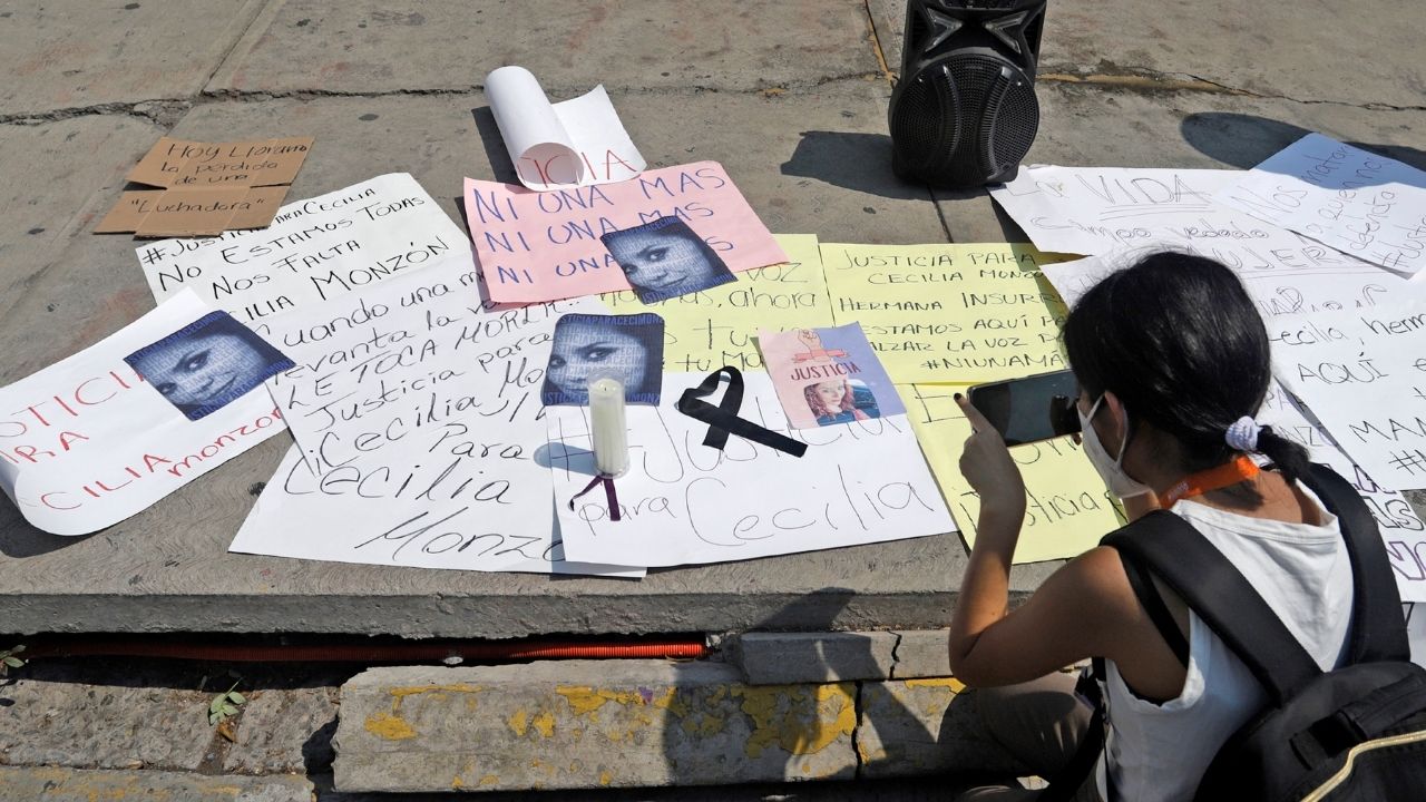 España reclama por el asesinato de la activista Cecilia Monzón; investigan feminicidio