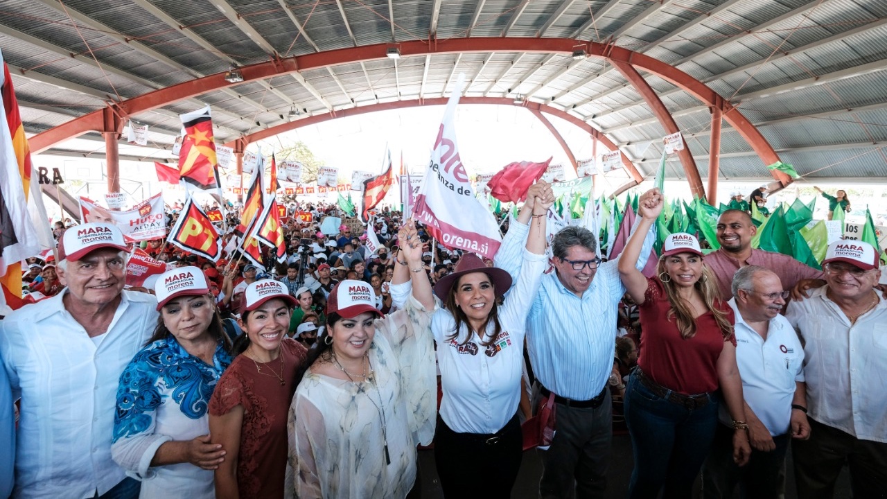 Les gritan ‘¡presidente, presidente!’ a Monreal en Quintana Roo y a Ebrard en Tamaulipas