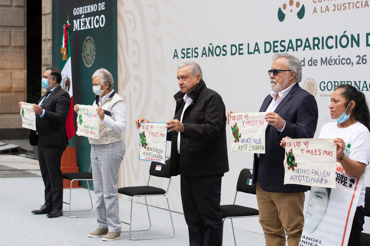 AMLO defiende al Ejército, en medio de la crisis de más de 100,000 desaparecidos en México