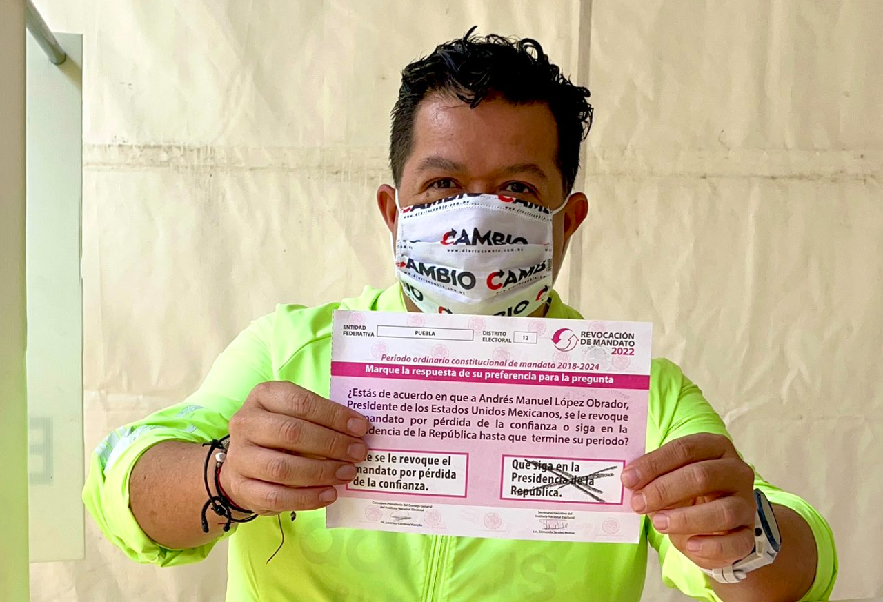 Arturo Rueda, director del <i>Diario Cambio</i>, es detenido en CDMX y enviado a Puebla