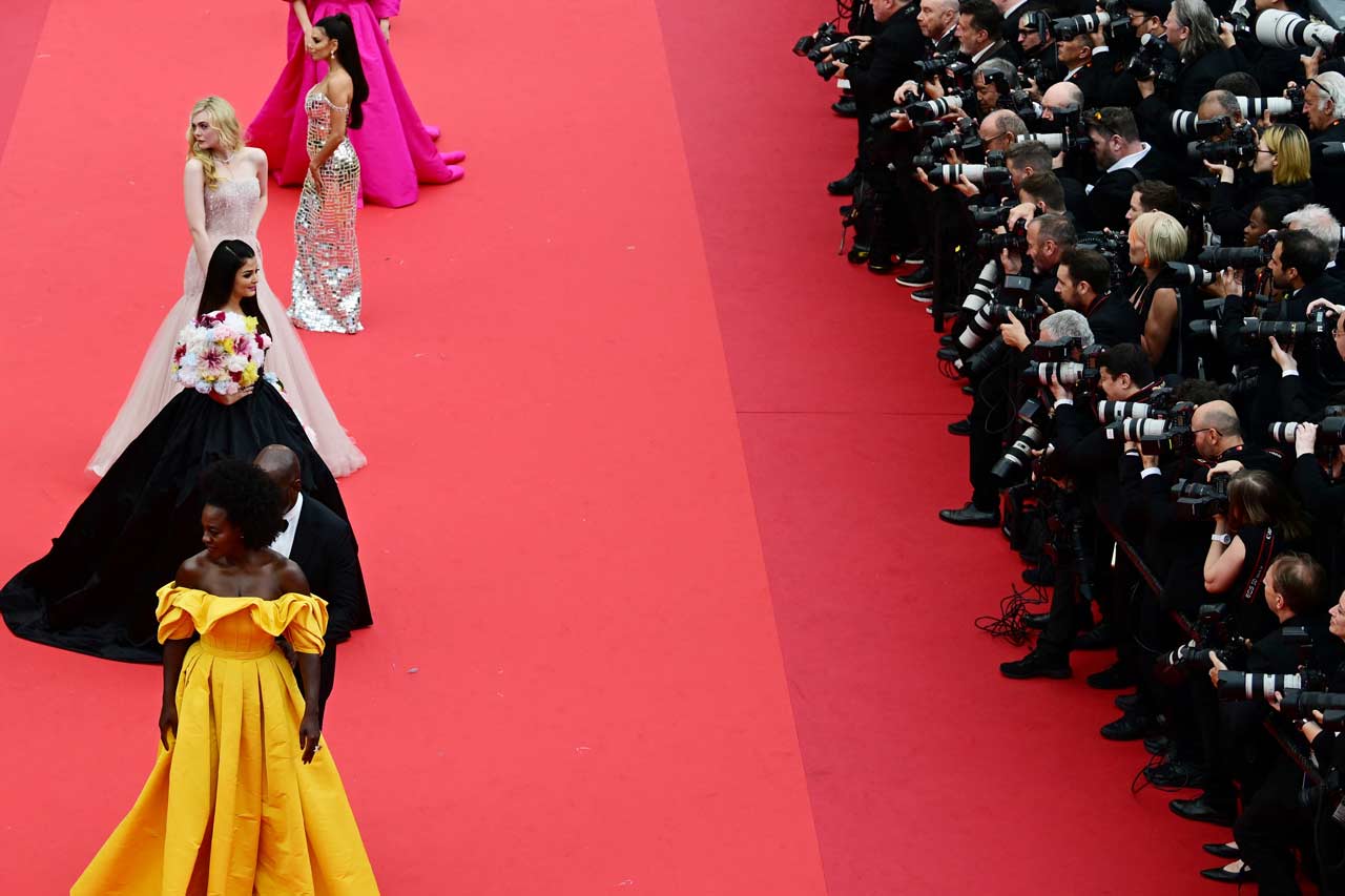 Siete espectaculares looks de Cannes 2022 en imágenes