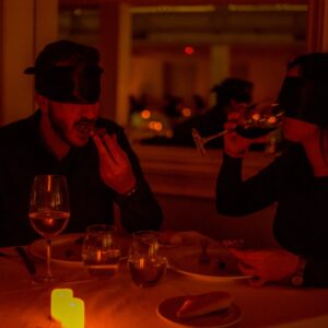 Dinning in the dark, la experiencia de una cena a ciegas en CDMX