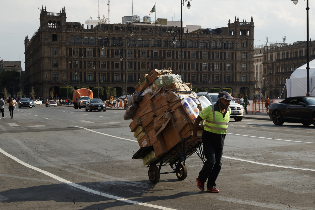 México conmemora el Día del Trabajo con más empleo, pero sin recuperación plena