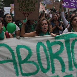 La marea verde alcanza a Guerrero: despenaliza el aborto hasta las 12 semanas
