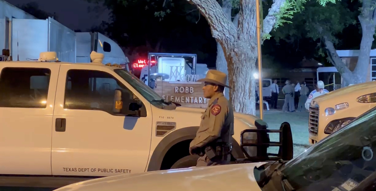 ‘Fue la decisión incorrecta, no hay excusa’: Policía de Texas reconoce error por no entrar antes al aula