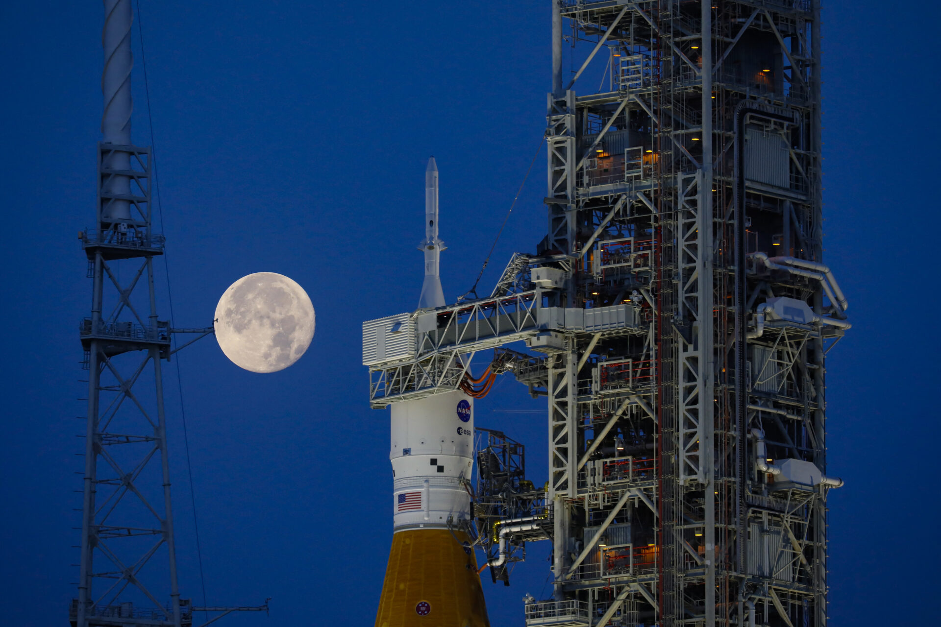 La NASA y la Agencia Espacial Europea quieren llegar a la luna