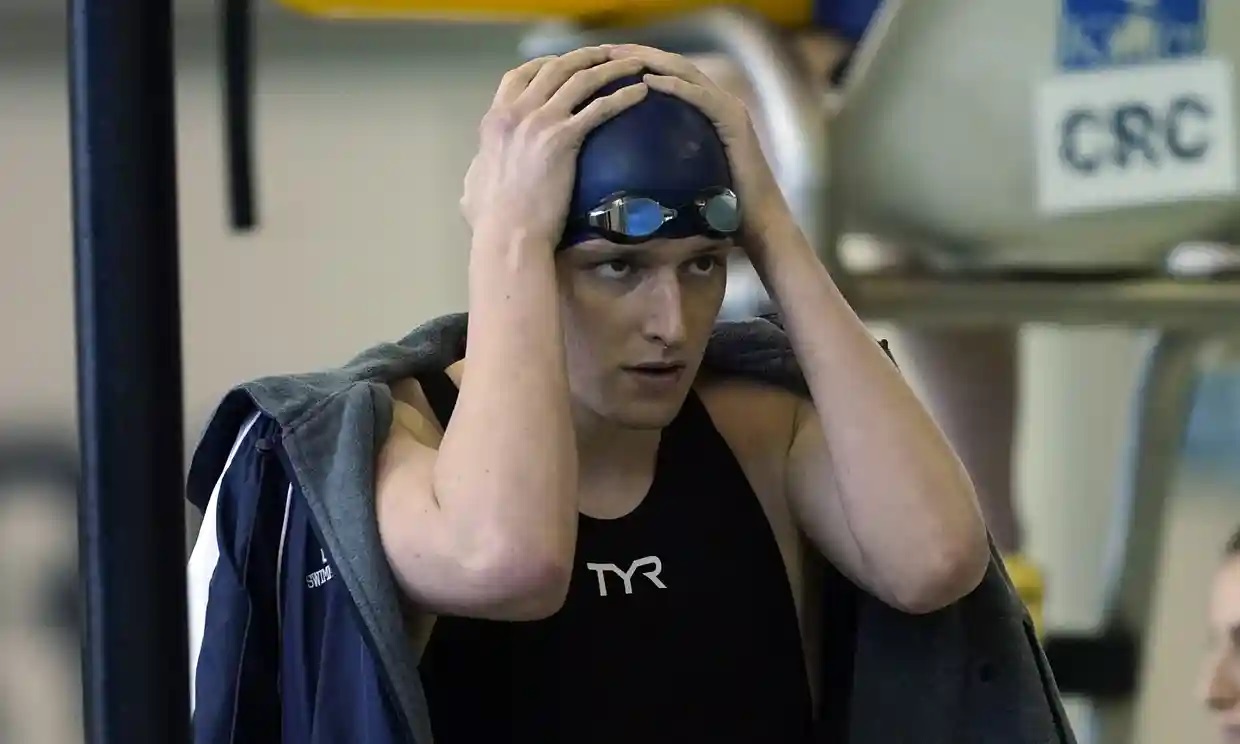 La FINA prohíbe la participación de nadadoras transgénero en competencias femeninas