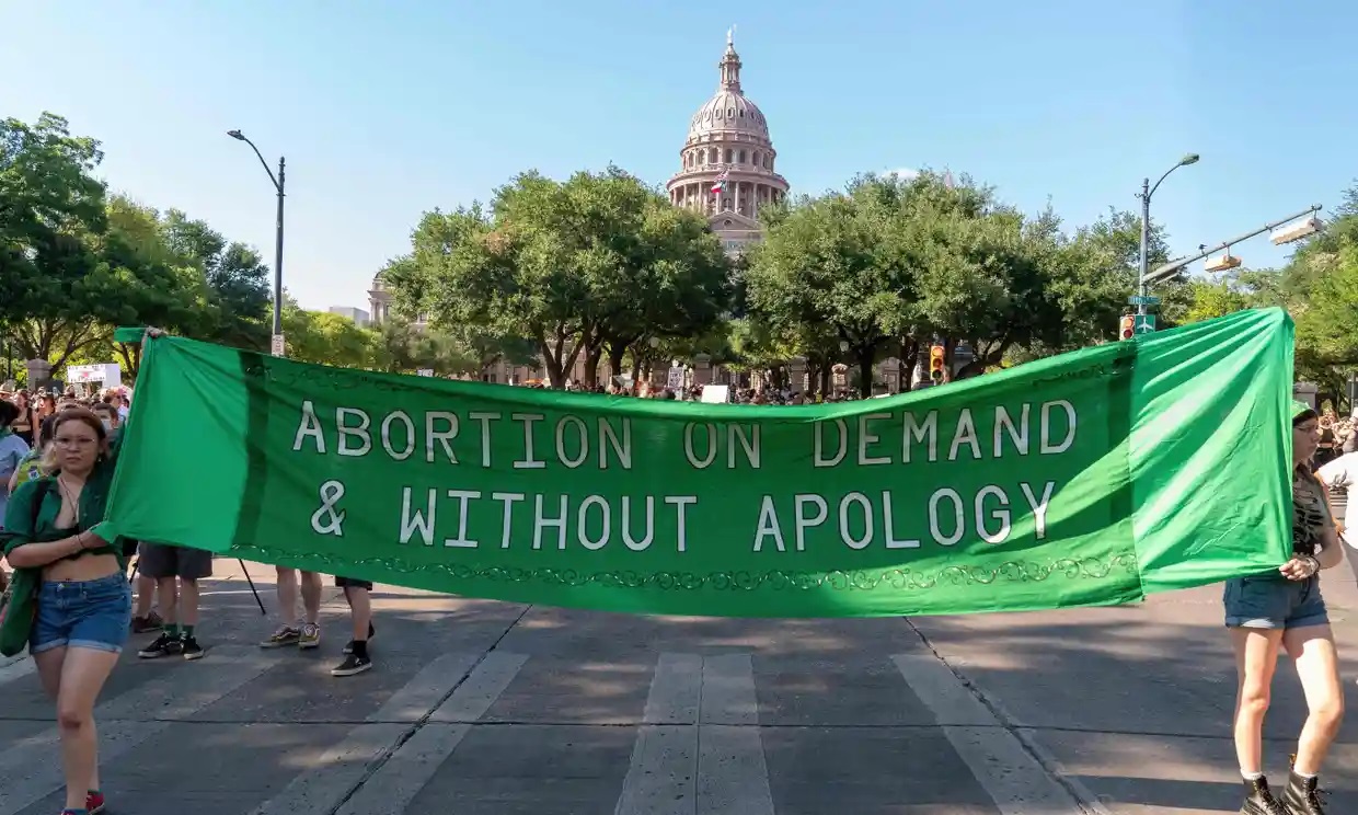 El alguacil de Texas dice que ‘no perseguirá’ a aquellas que deseen abortar