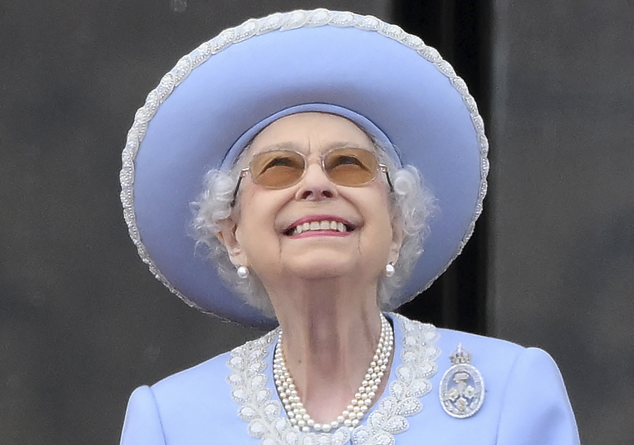 La reina Isabel II no participará en la misa del jubileo